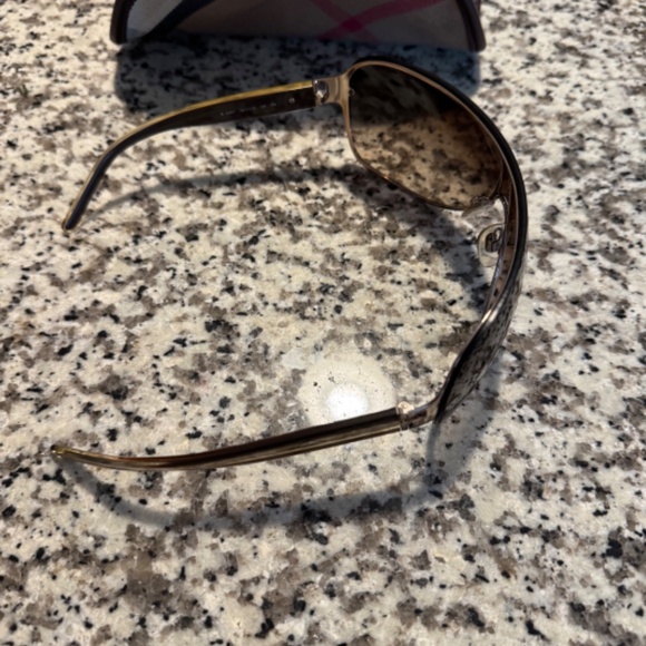 Burberry Brown Gradient Square Sunglasses EXCELLENT CONDITION - Picture 4 of 6